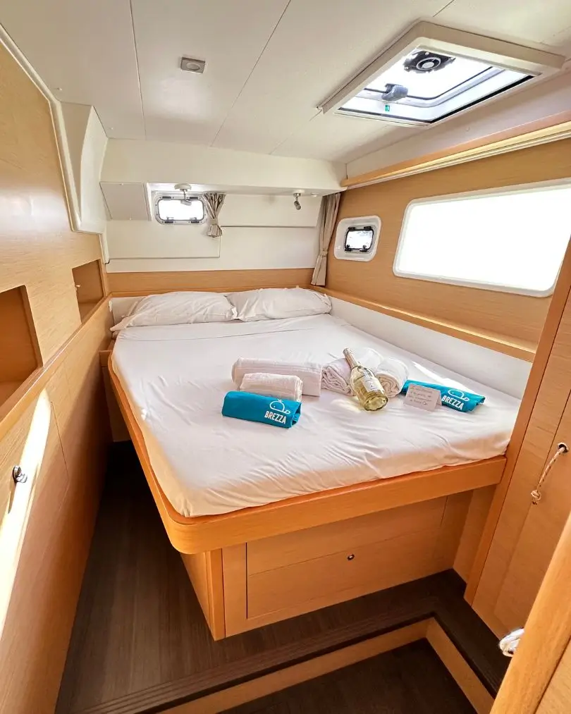 catamarani brezza sailing