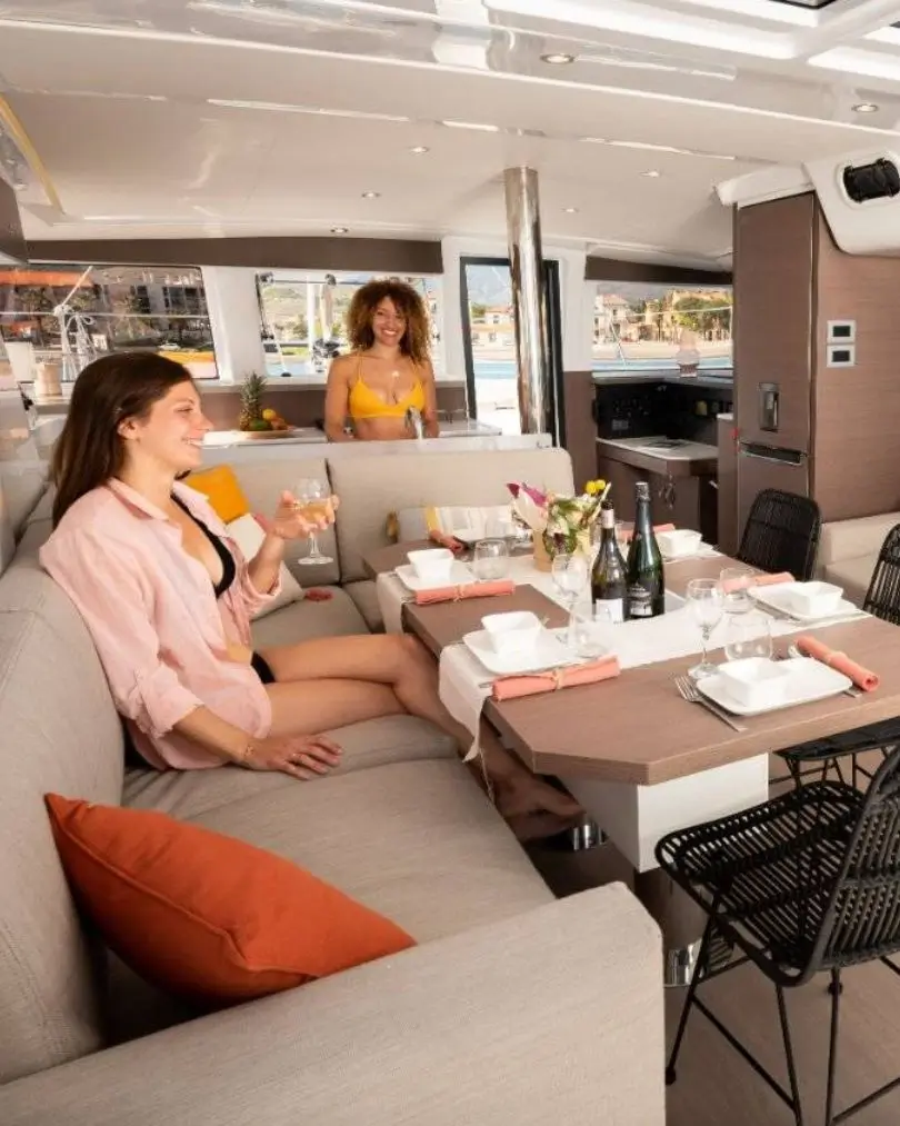 catamarani brezza sailing