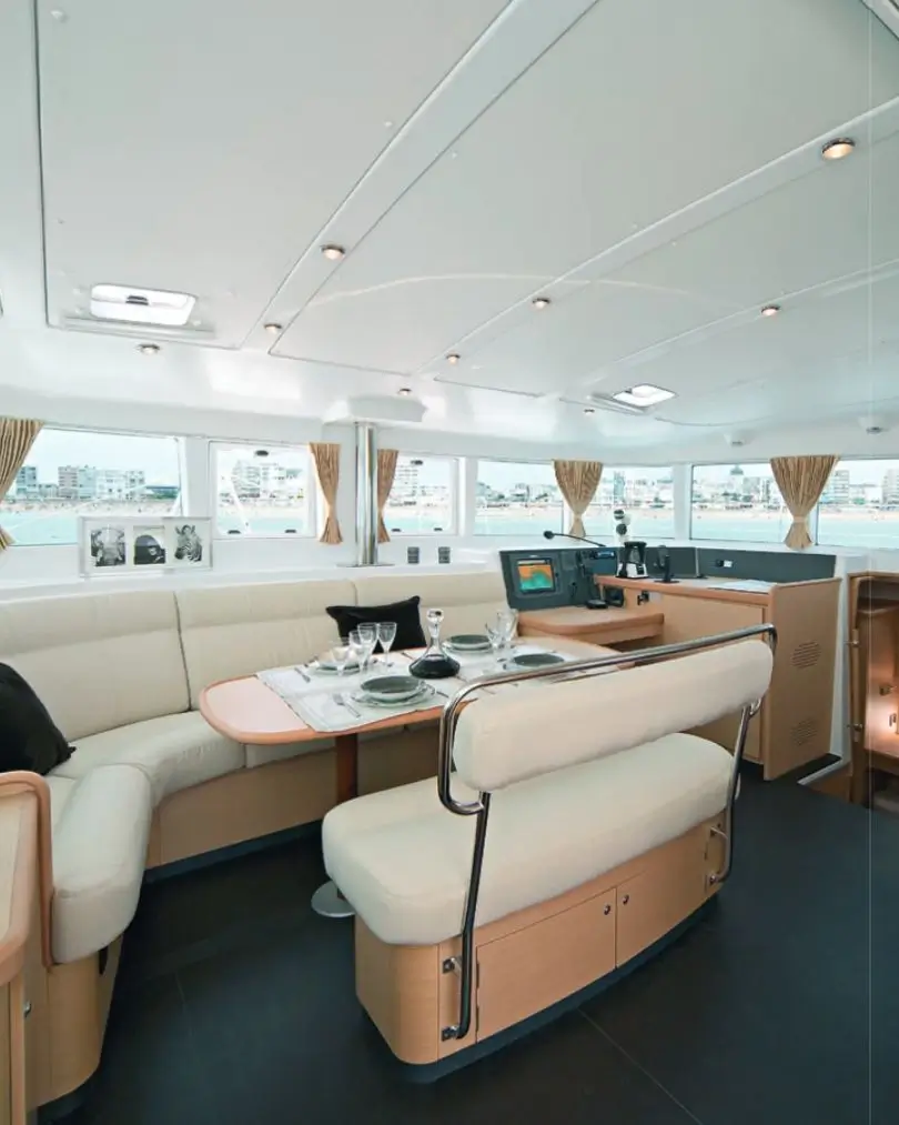 catamarani brezza sailing