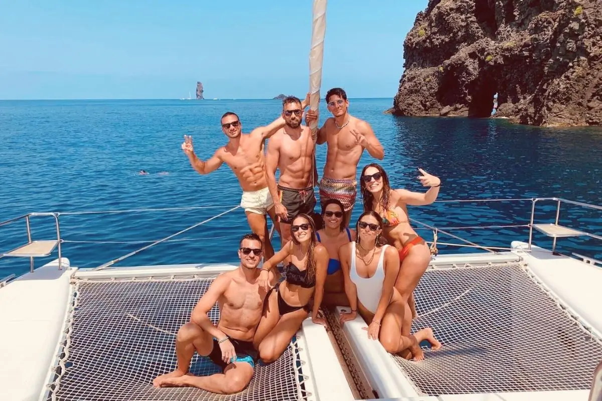 vacanze in catamarano brezza sailing